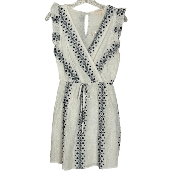 NWOT Everly cotton embroidered dress - Picture 3 of 7